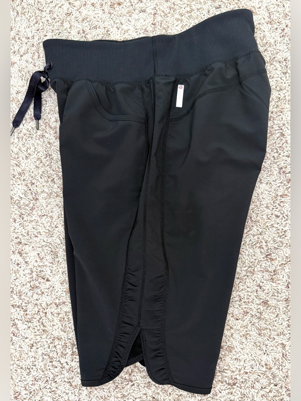 Zella Bermuda Nylon Shorts Curved Hem Side Slits Casual Travel or Hiking Med